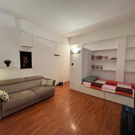 Roma, Citta Degli Uomini Rome